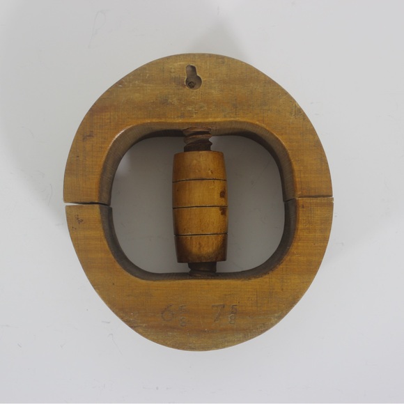 Vintage or antique wood hat stretcher mold millinery display store, wall art - Picture 6 of 10